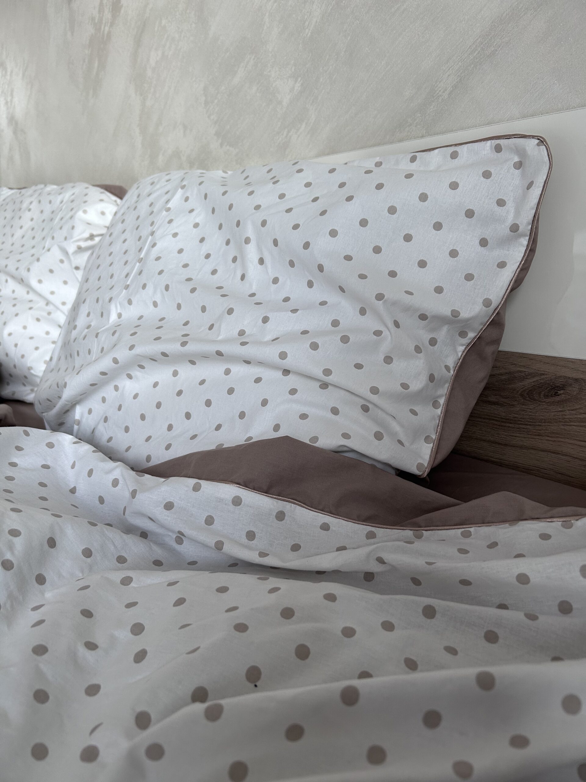 resting dots perne 1