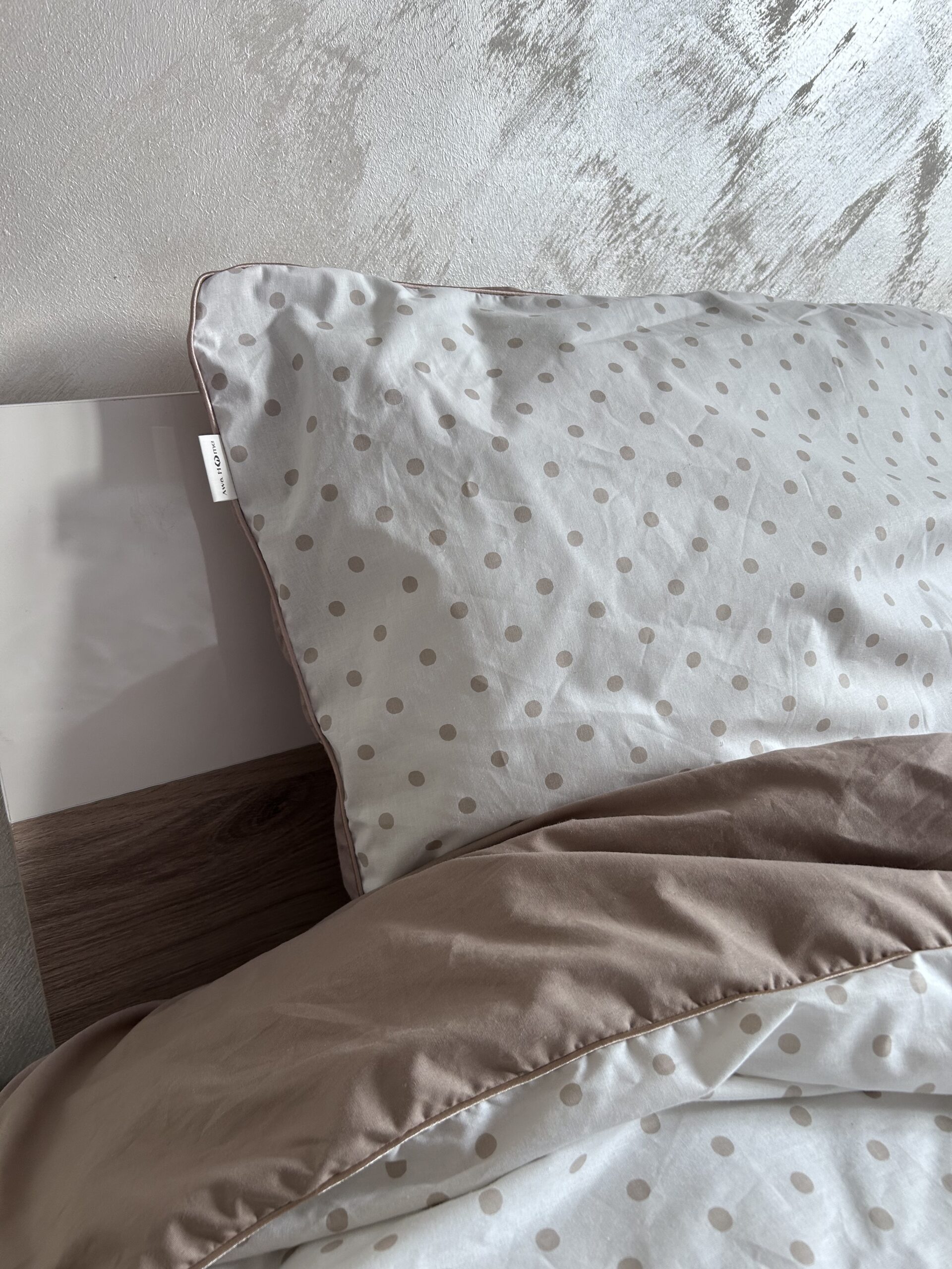 resting dots perne